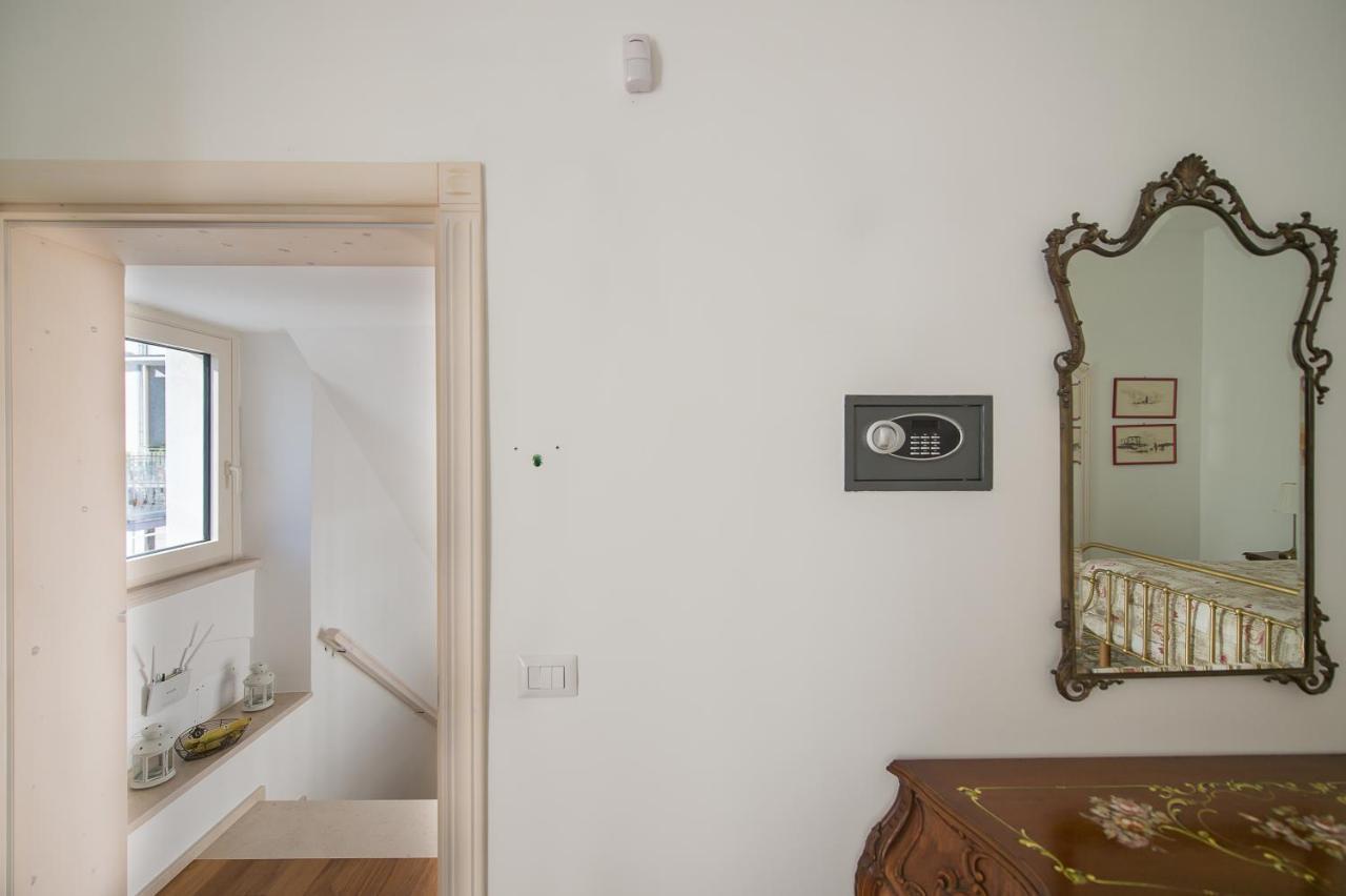Ai Cappuccini Guest House นอยกัตตาโร ภายนอก รูปภาพ