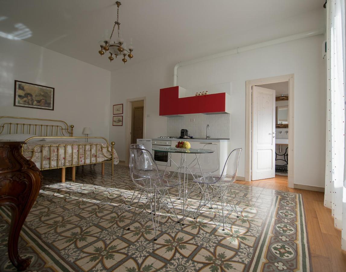 Ai Cappuccini Guest House นอยกัตตาโร ภายนอก รูปภาพ