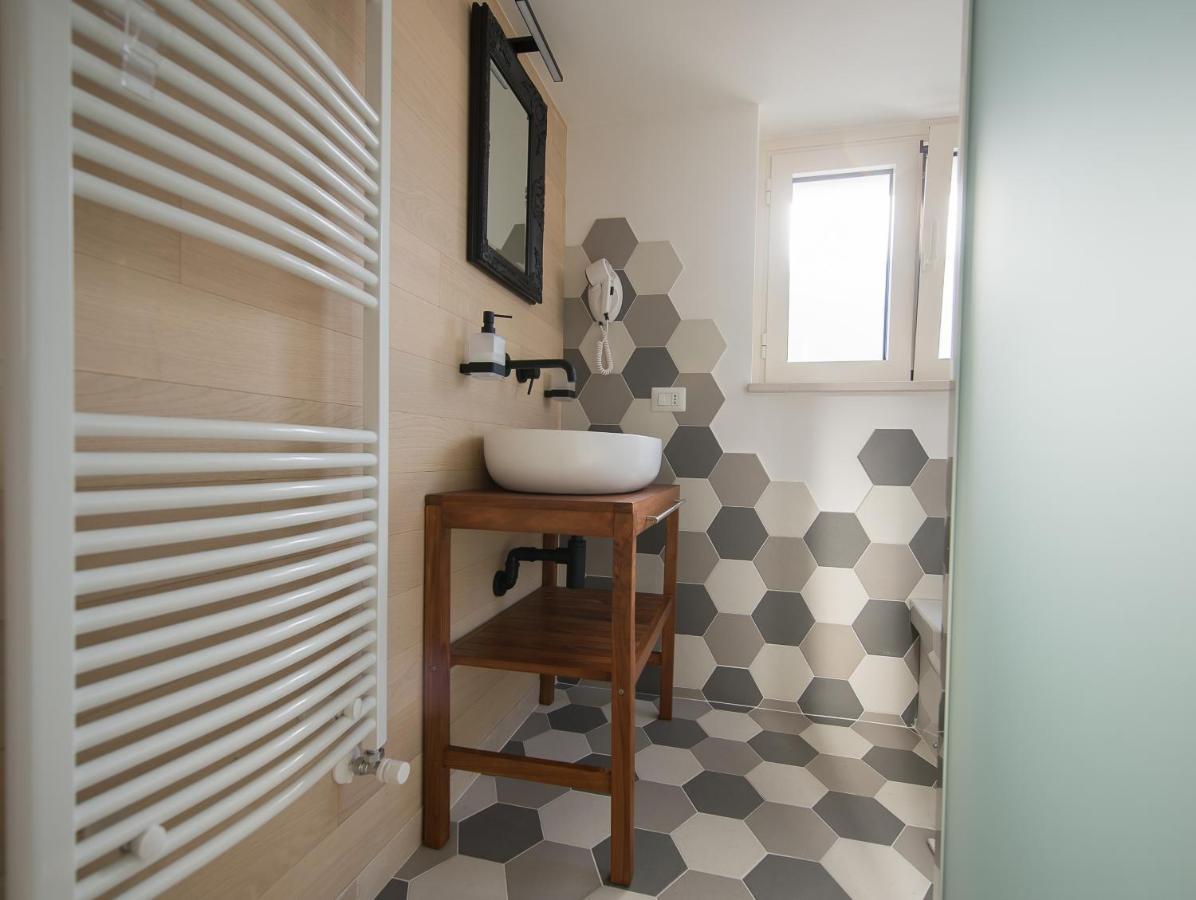 Ai Cappuccini Guest House นอยกัตตาโร ภายนอก รูปภาพ